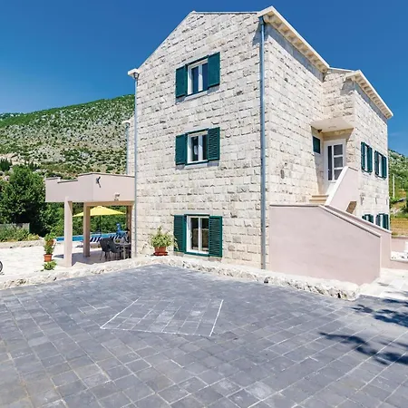 Stunning In Zaton With Jacuzzi Zaton